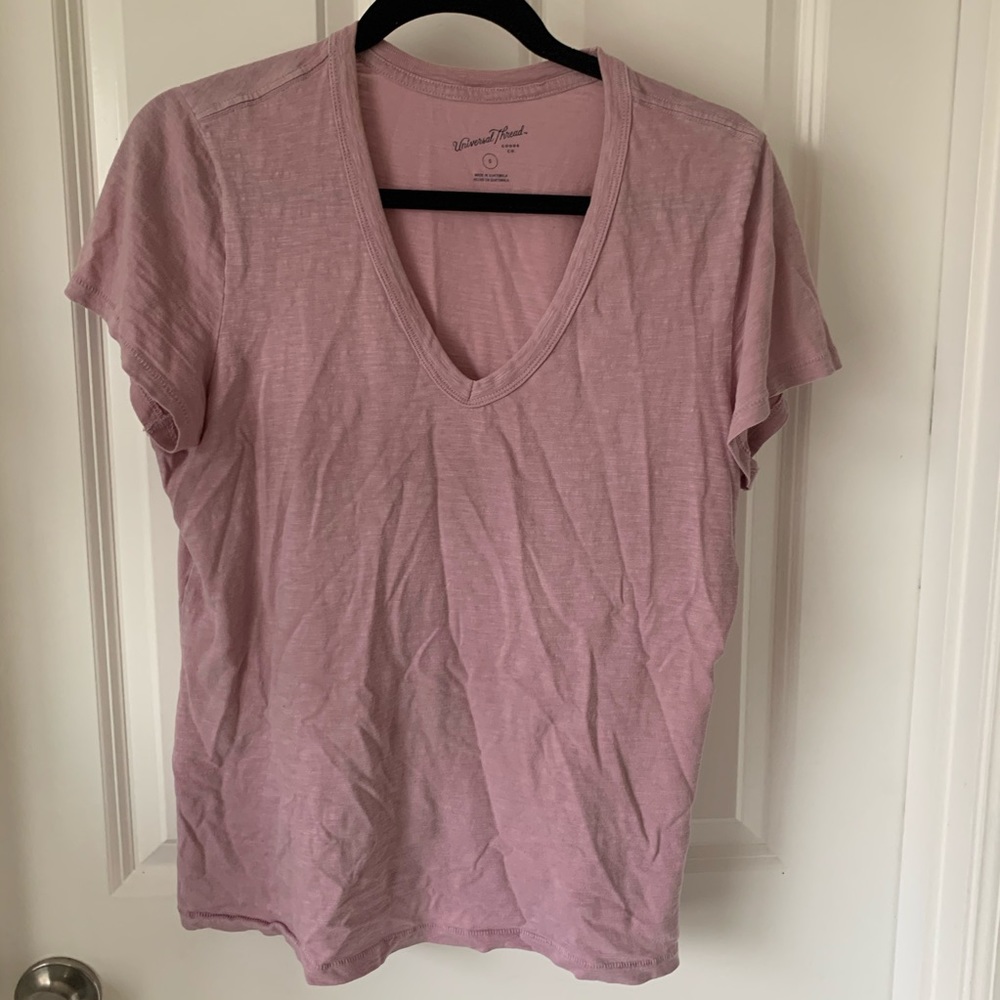 Universal Thread v neck t shirt rose pink S